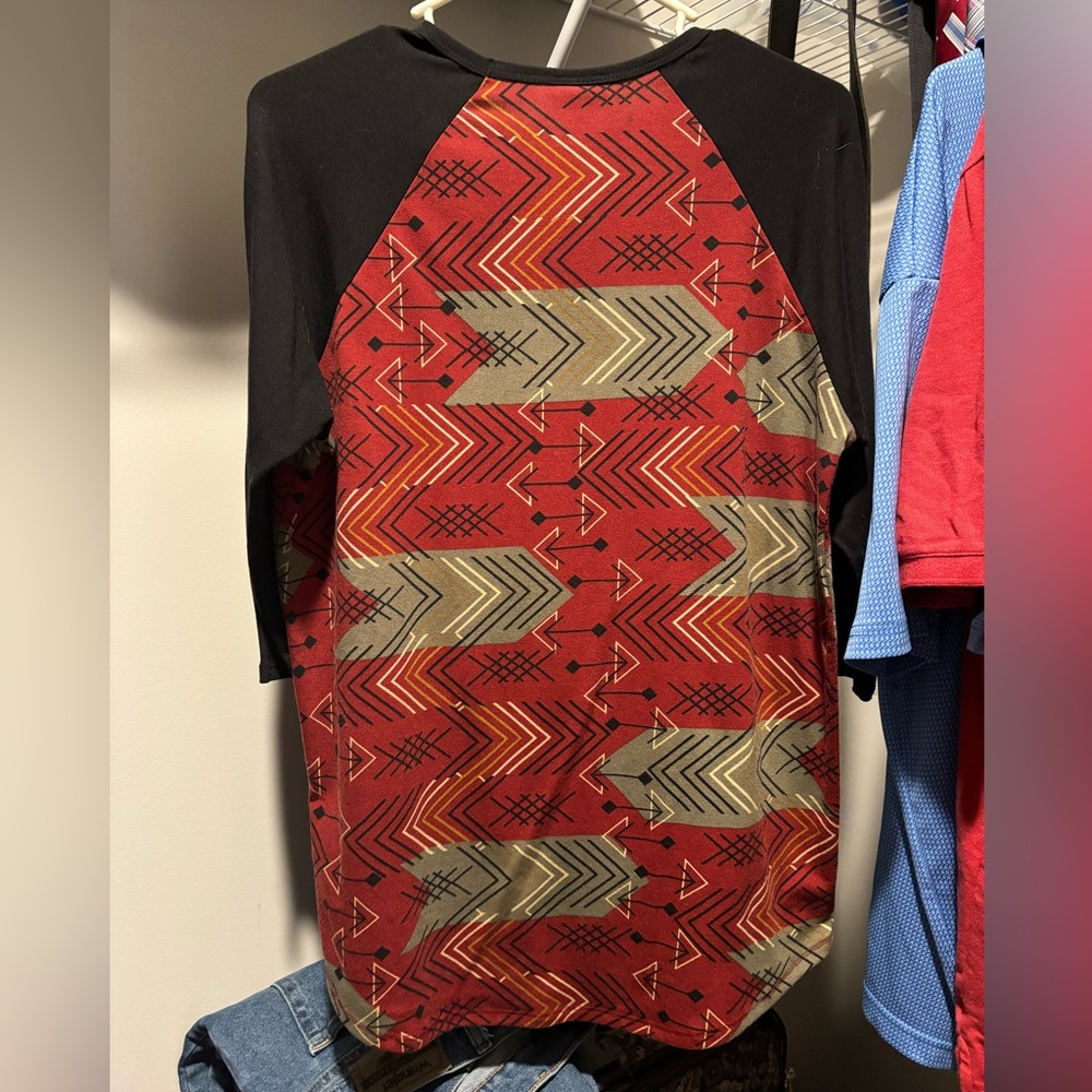 LulaRoe M Randy Shirt - Picture 2 of 4